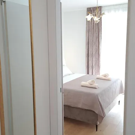 Apartment With Garden And Free Private Parking Split